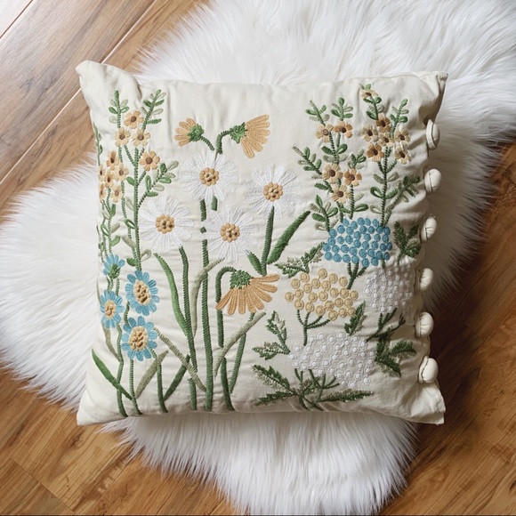 pier one throw pillows